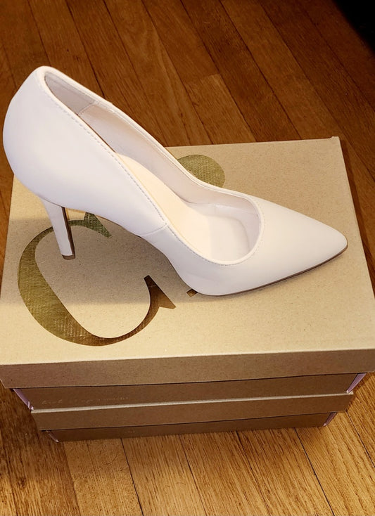 Charlotte Russe - Classic Nude Pointed Toe Pumps - Size 8