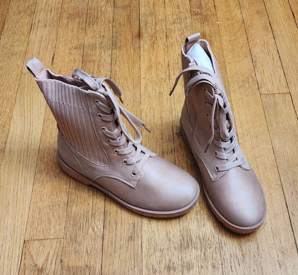 Kids Beige Lace-Up Ankle Boots – Casual Combat Style – Comfortable Everyday Shoes - Size 3
